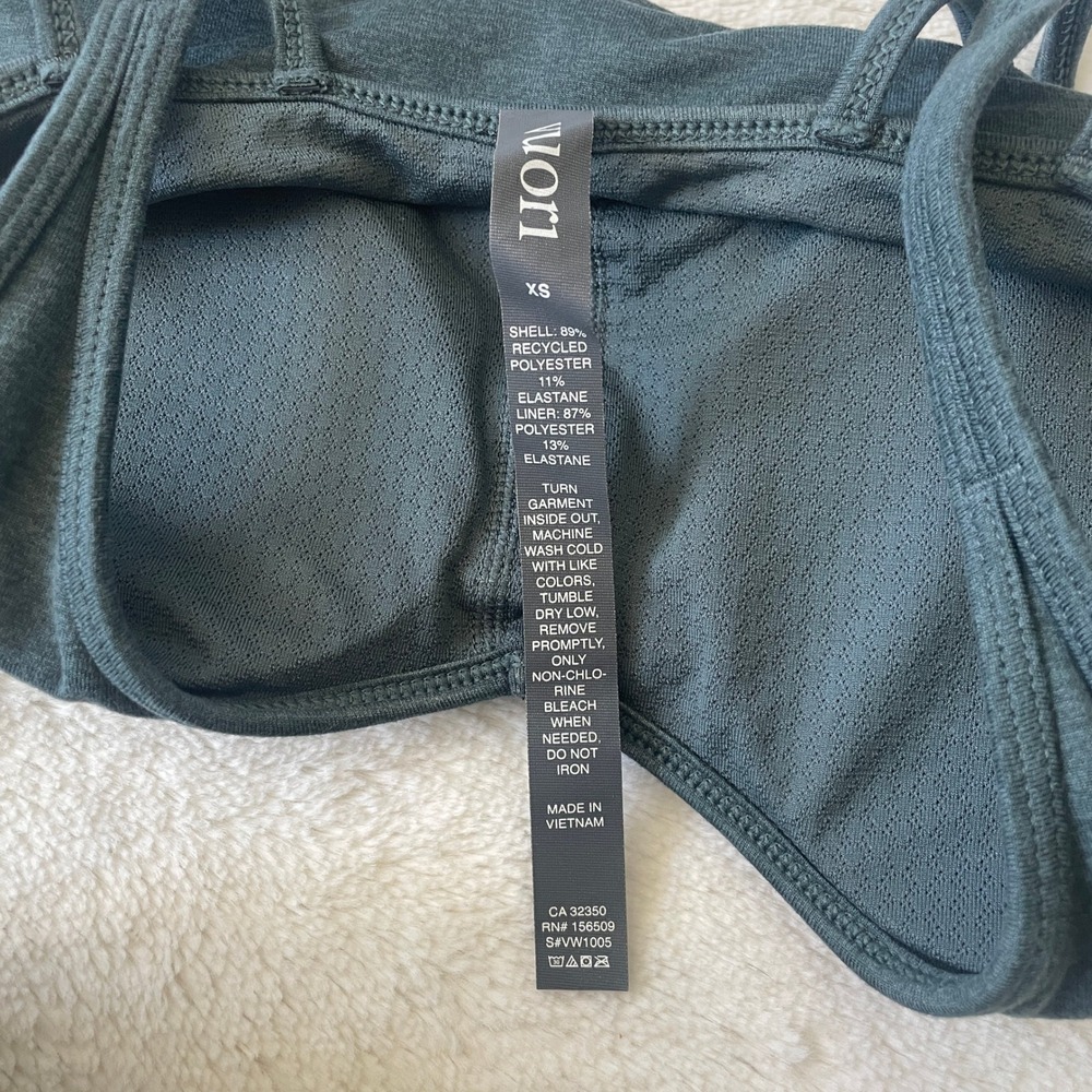 Vuori Halo Performance Cropped Top Heathered Teal Green V-Neck Built-in Bra XS - Picture 6 of 9